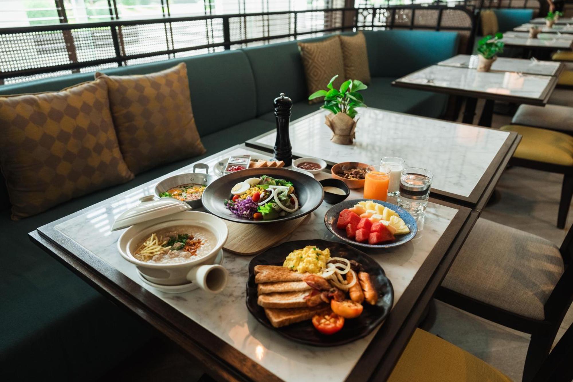 Indochina Hotel Сакеу Екстер'єр фото