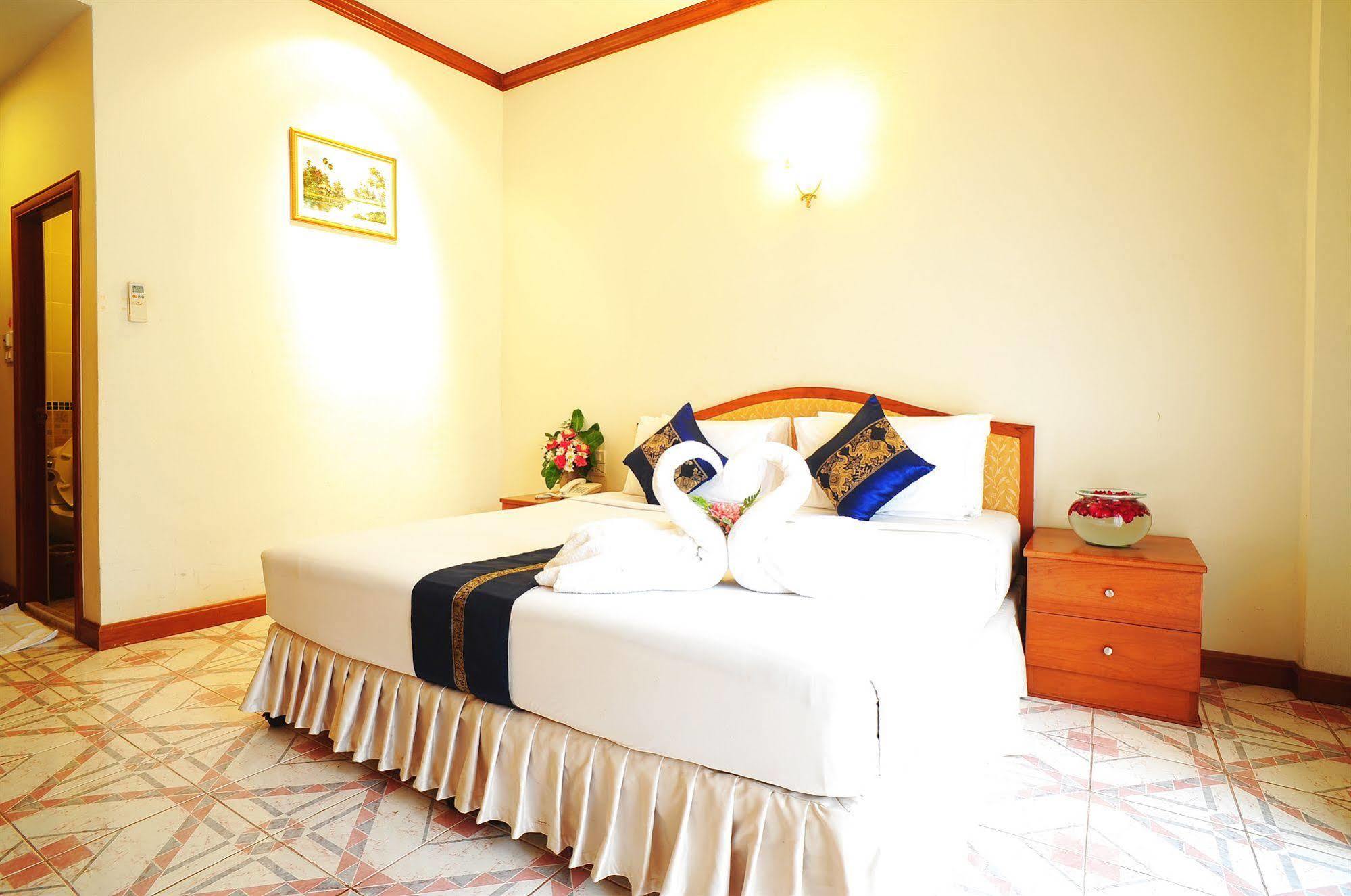 Indochina Hotel Сакеу Екстер'єр фото